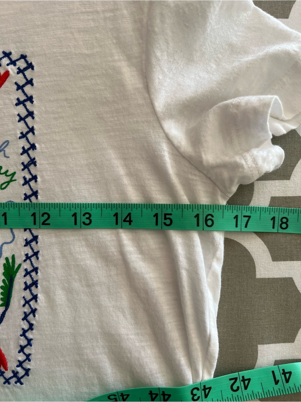 Loft Embroidered Tee with Colorful Beach Motif - Picture 5 of 5